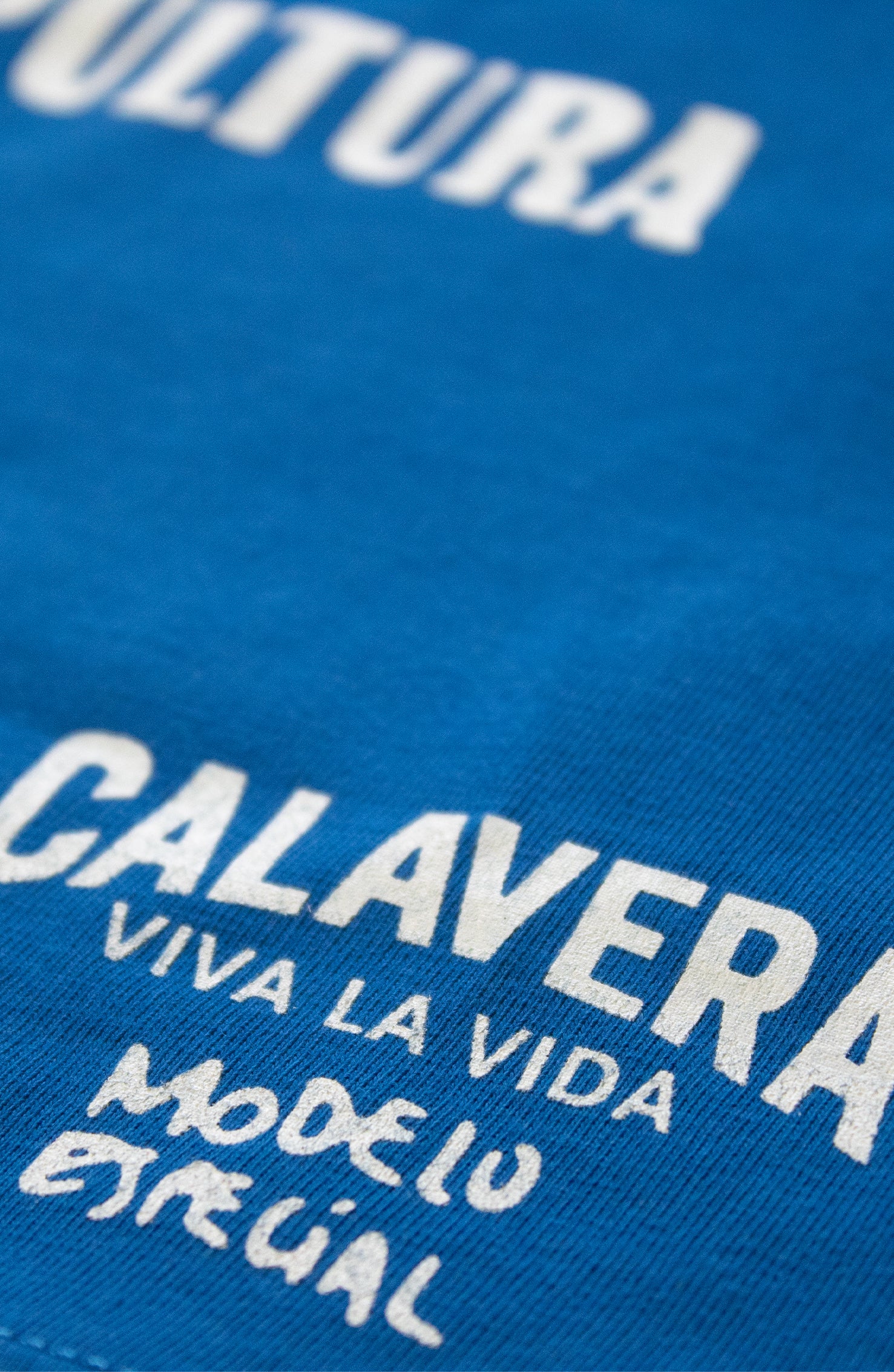 T-shirt con teschio disegnato a mano da Dr Stamp blu da donna