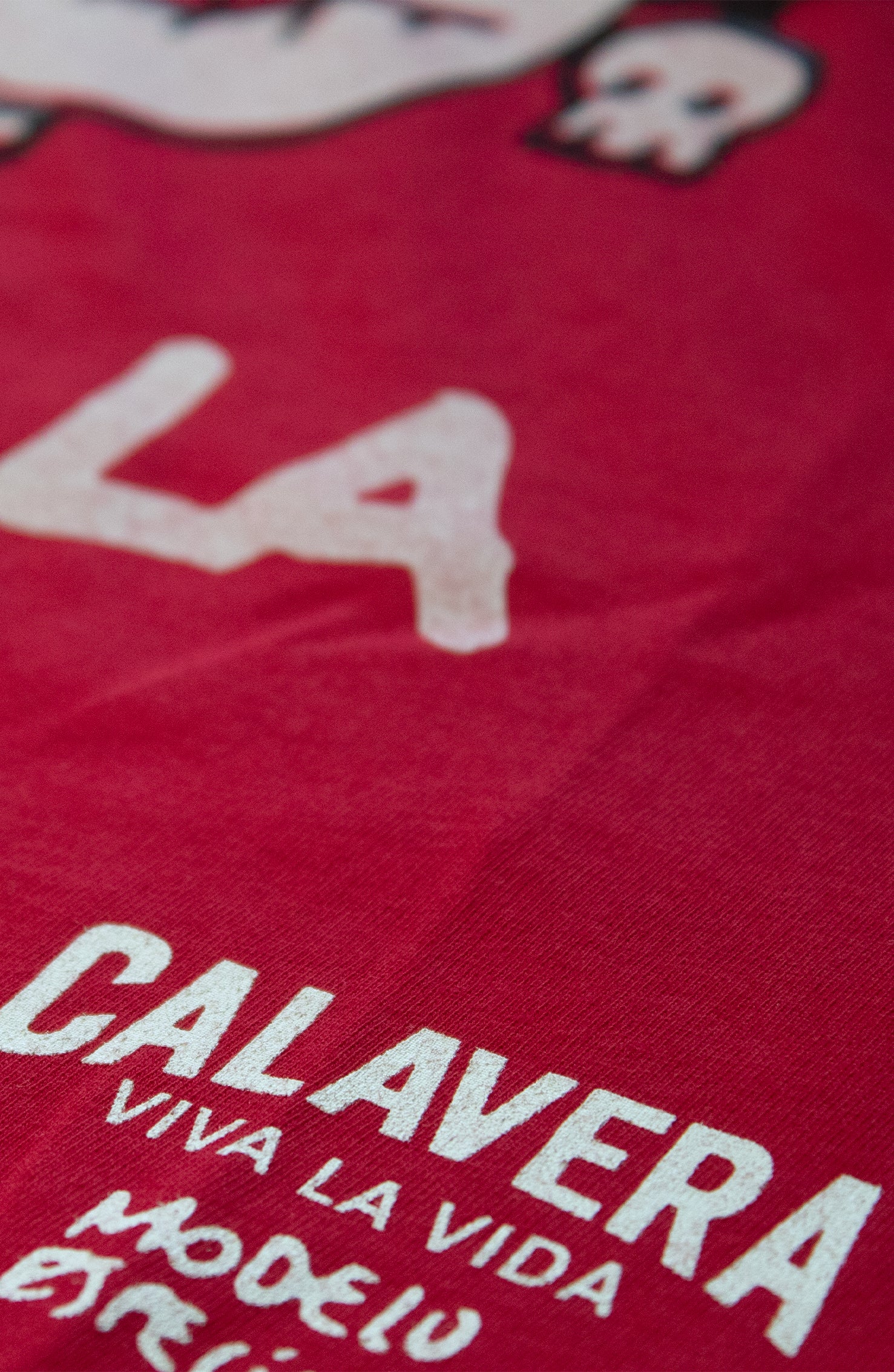 T-shirt con Frida Kahlo rossa da donna